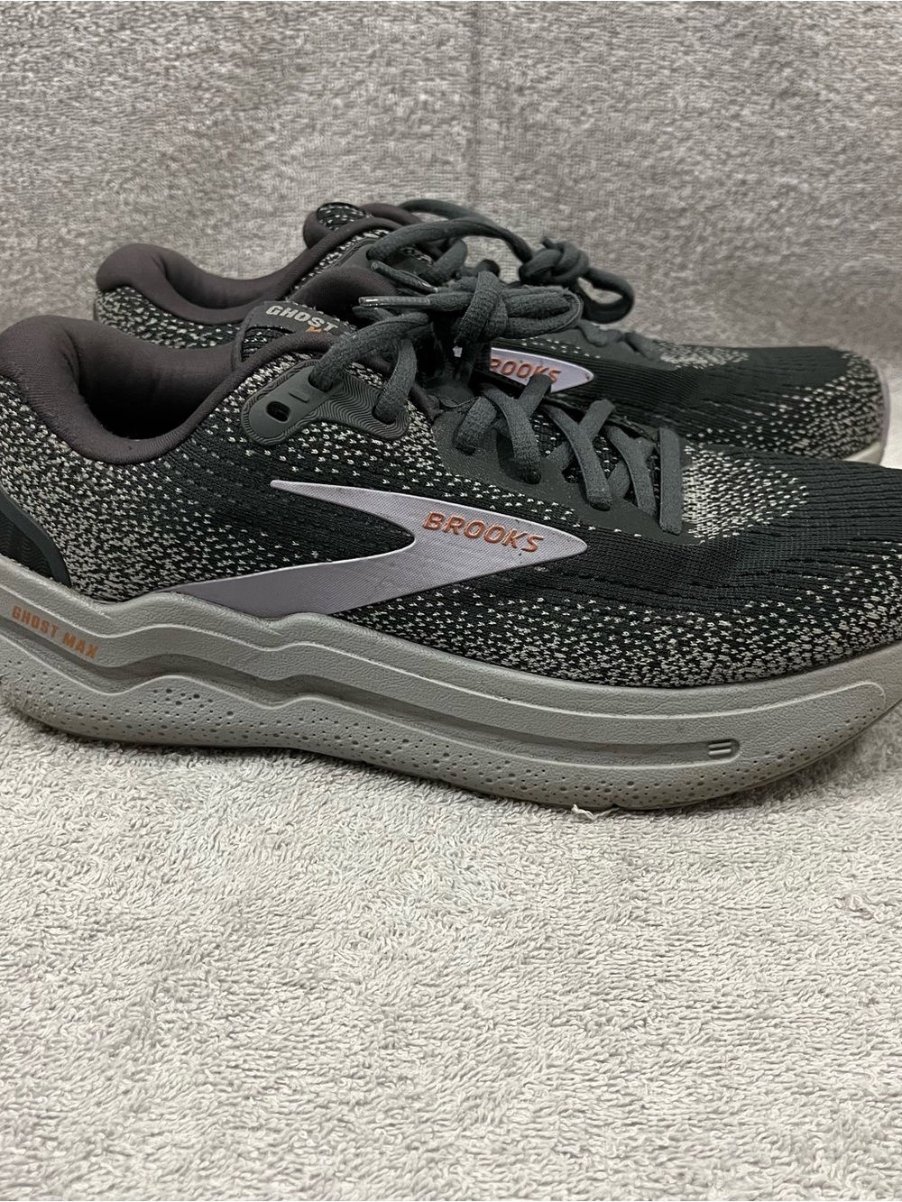 Brooks Ghost Max 2 Gray Purple Athletic Running Shoes Sneakers Women’s Size 9 D